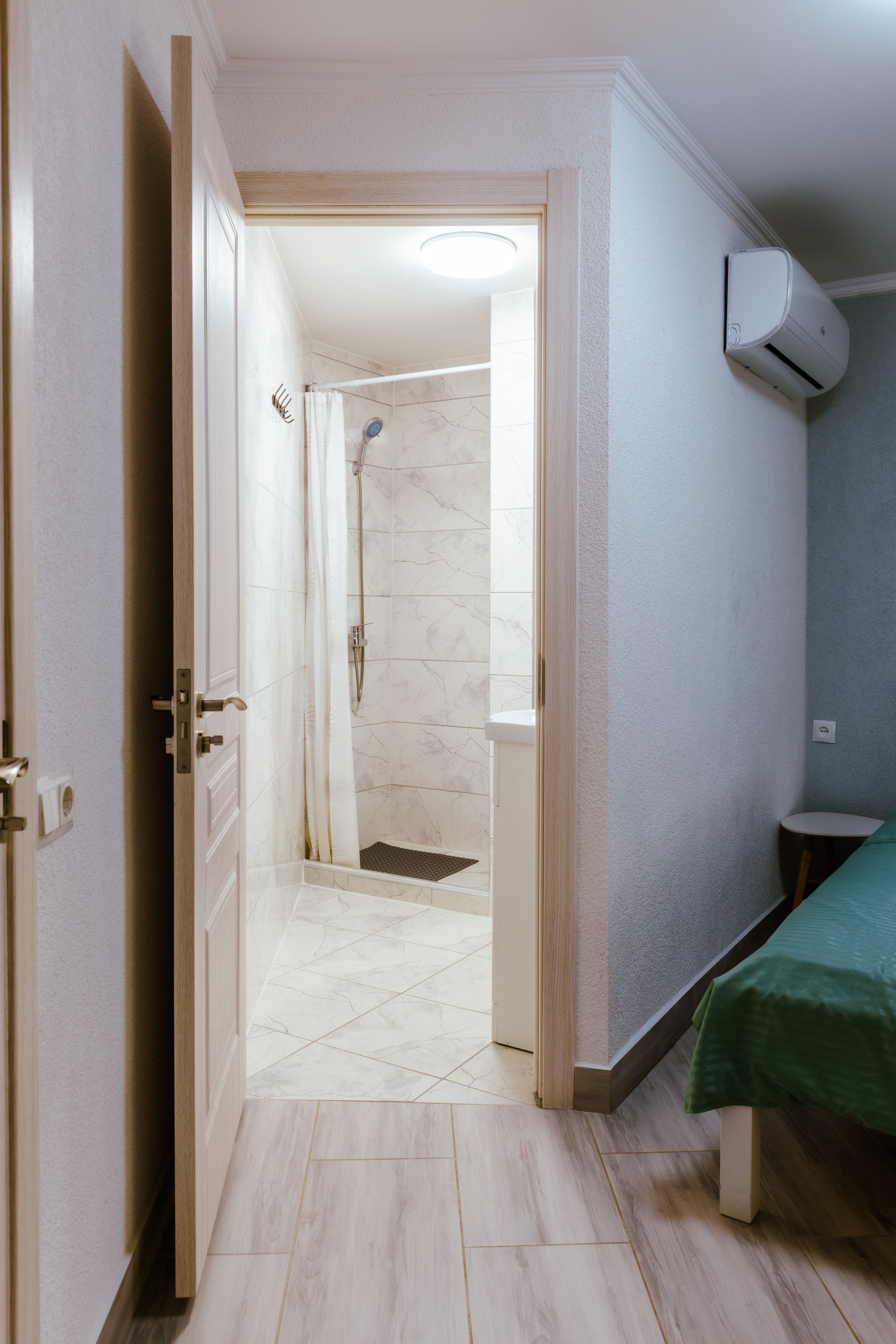 Room 6
